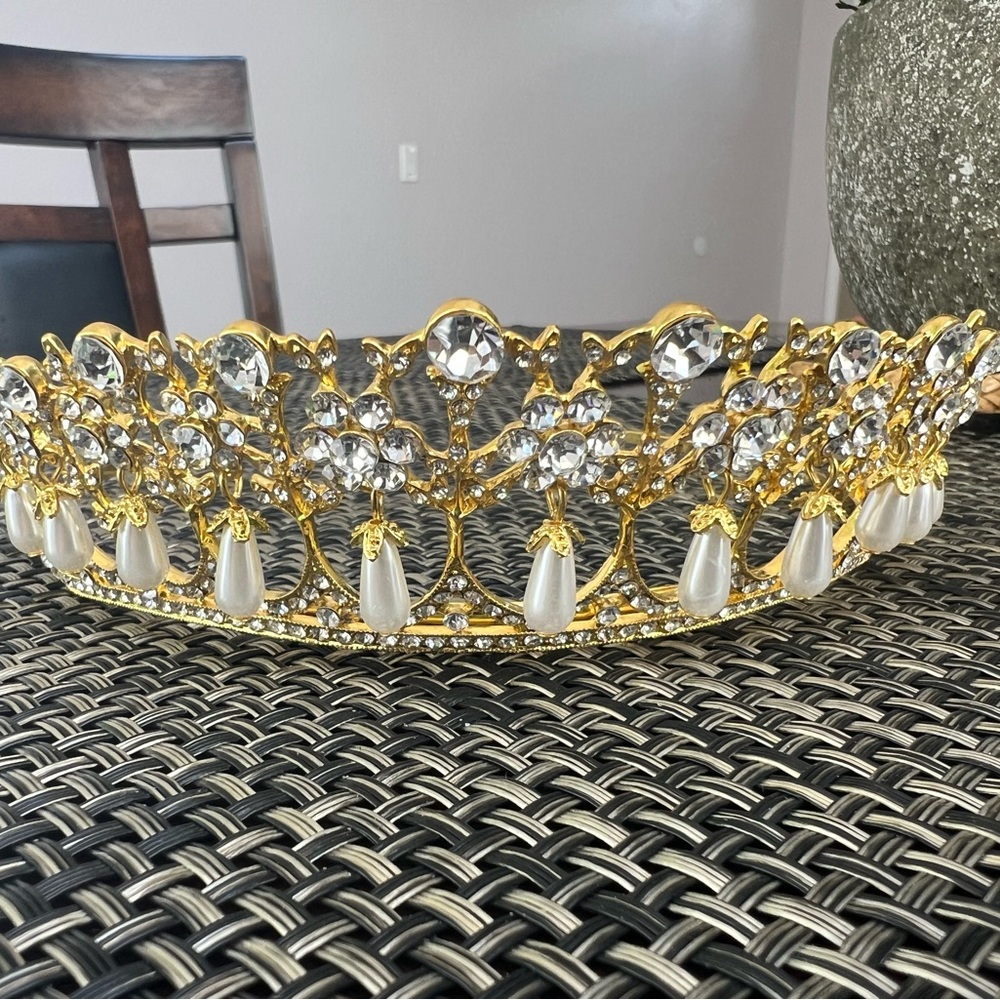 Dazzling Gold and Crystal Tiara